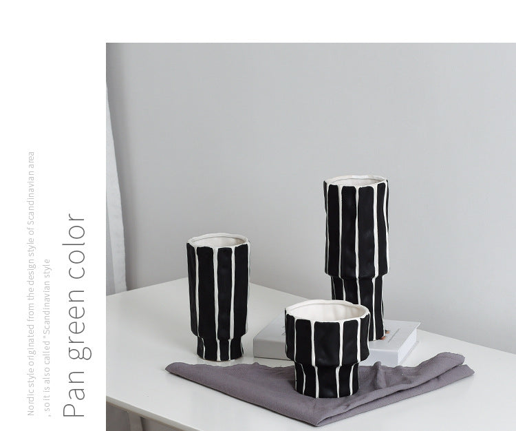 HAND PAINTED MINIMALIST CERAMIC VASE