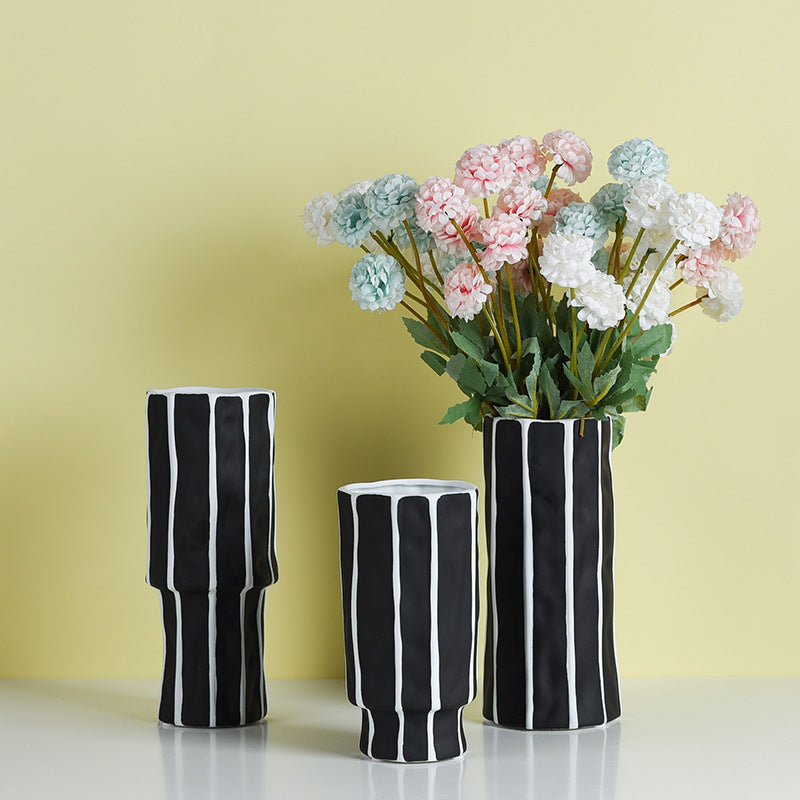 HAND PAINTED MINIMALIST CERAMIC VASE