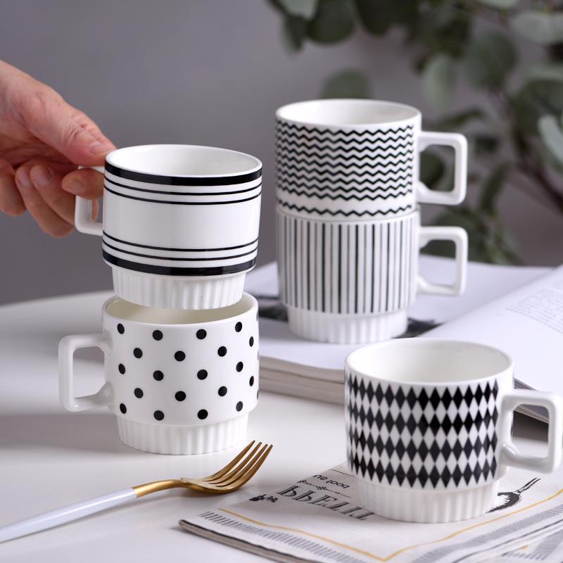 BLACK & WHITE CERAMIC STACKING CUPS