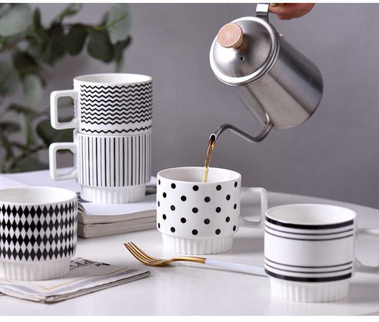 BLACK & WHITE CERAMIC STACKING CUPS